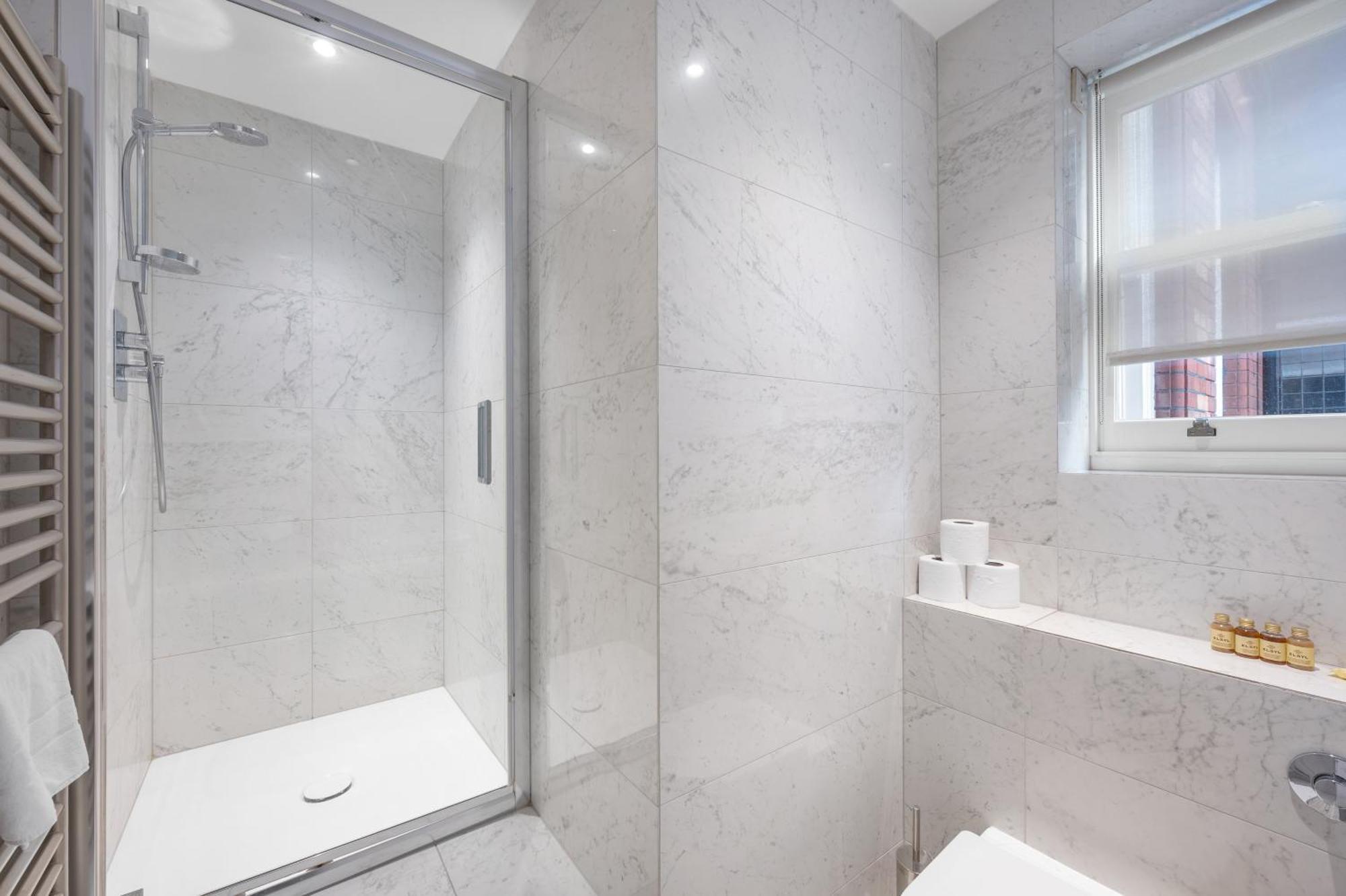 Casa Italia Near Sloane Square, Harrods And Kings Road - Washing Machine & Wifi * Londra